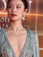 倪妮真的是行走的荷尔蒙，这种美是由内而外散发出来的