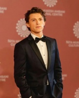 太突然！知名男星宣布！