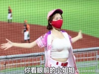 韩国女星的舞蹈有多美，俏皮可爱，叫人挪不开眼