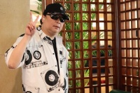 香港知名男星复出开个唱，否认有精神病，身材发胖网友直呼认不出