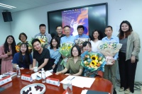 那些偷偷读网文的孩子，他们长大了