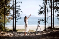 到了一定年纪才发现：先敬罗衣后敬人，是真的