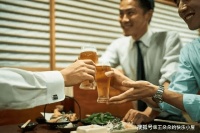 别人请你吃饭时，请牢记这“四不要”，否则人缘只会越来越差！