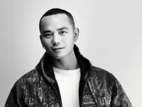 突传死讯！知名歌手因患黑色素瘤离世，去年结婚儿子不满一岁