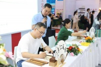 临名帖、写团扇！这场活动让读者尽享书法之美