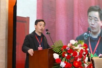 对于生命，每个人应该面对它，认识它，超越它，最后规避它