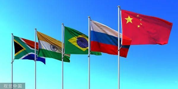 金砖国家国旗 资料图