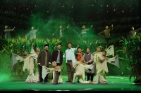 满族新城戏《洒下一米阳光》晋京展演