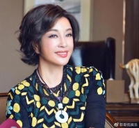 刘晓庆：真实身家曝光！19座豪宅、102亿翡翠引发热议！