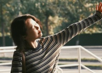 你要相信，这人世间，总会有人来爱你