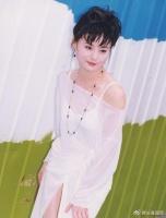 曾遭富商老公爆料星途尽毁，最美警花回归平淡生活，58岁现状曝光