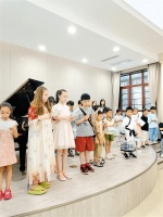 诗诵端午 乐响生活 50多位外籍小朋友和留学生学“唱”唐诗