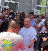 刘能儿子婚礼车队豪华程度罕见，生母掷彩礼千万，引起网友热议