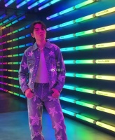 台湾娱乐圈终于有好事！萧敬腾晒恩爱合影宣布向经纪人女友求婚成功