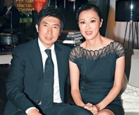 香港知名富商离婚官司开打，否认婚内出轨嫩模，遭港姐妻子家暴