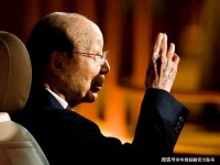 中国最低调的富豪，107年的人生捐了3万座楼，传奇人生永不落幕