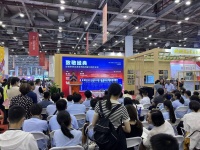 今天我们为何需要读经典名著？专家：帮助找到自己并形成自己的经典