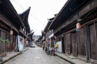 夜雨丨贺红江：长滩小镇