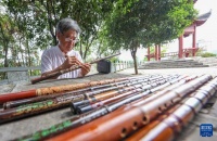 贵州玉屏：非遗箫笛制作忙