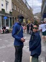 陈小春应采儿带Jasper英国旅行庆生……