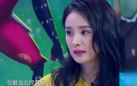 小S现场嫌弃杨幂嘴巴臭！注意杨幂下一秒的回答，堪称教科书
