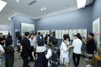 别具匠心的扇面画展 “室有清风”张剑师生中国画展开展