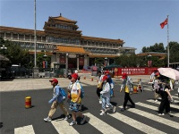 暑假“美术课”上线！徜徉展馆收获清凉和艺术之美