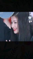 花瓶不是罪，长得漂亮不是罪，她确实也没有拉垮拖后腿！