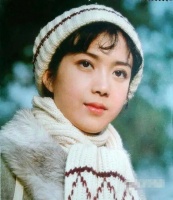 她是80年代中国第一美女，因流氓案被迫退出演艺圈，如今怎样了？