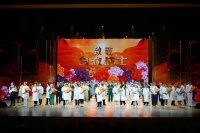 大型音诗画节目《致敬白衣战士》首演