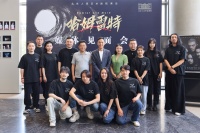 北京人艺小剧场再出新作，青春阵容重新解读《哈姆雷特》