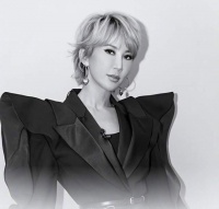 李玟离开4天后，疑有遗产争执，夫家对遗产分配不乐意？