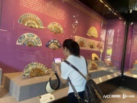 ​广善堂藏外销漆扇展亮相陈家祠，看中西文化融合