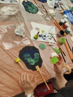 惟妙惟肖、少长咸集，千年非遗绝技刻画夏日荷塘之美