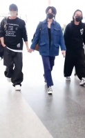 谢霆锋：不要久不久那我们两个来搞……