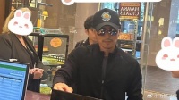谢霆锋带儿子度假被偶遇，父子同框帅气十足，粉碎不和传闻