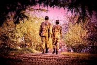 央广《军旅文学之窗》｜扎根大漠的恋人