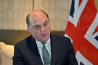 英防长放话：“普京与我们的事还没完”