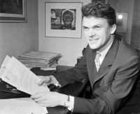 夜读·经典之夜｜不能承受的生命之轻