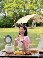 知名亚姐冠军内地被偶遇！15岁女儿身材高挑星味浓，被指撞脸阿娇