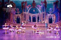 旗帜艺术团创团舞台剧首演，打造全新“升级版”《胡桃夹子》