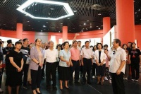 “丹青历痕——冯远艺术展”在广西美术馆开展