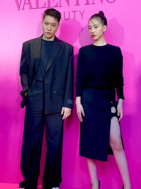 小S大女儿首次出席活动,才17岁的Elly很有星味