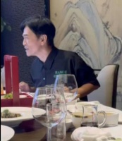 哇！好炸裂啊，吴宗宪似乎酒后在饭局中爆料台娱劲爆内幕……