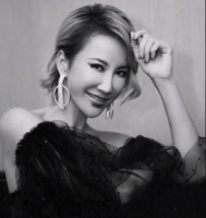 李玟二姐将开直播 粉丝可在31日进行线上追思