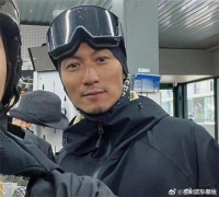 谢霆锋张柏芝同在澳洲度假，避免王菲吃醋，两人相隔千里不见面