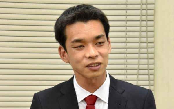 日本防卫副大臣井野俊郎(资料图)图源:朝日新闻