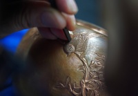 听非遗讲故事｜錾铜雕刻：千锤万錾凝匠心