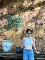 欧阳娜娜傍晚時分，露腰的娜娜真的太辣啦！