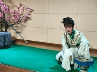 听黛玉葬花……居民在“家门口”就能感受越剧魅力！